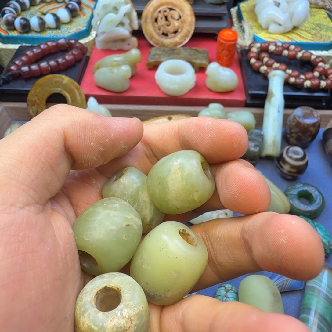 梵***寂和田玉（糖玉）未镶嵌挂件和田玉的作品被收藏