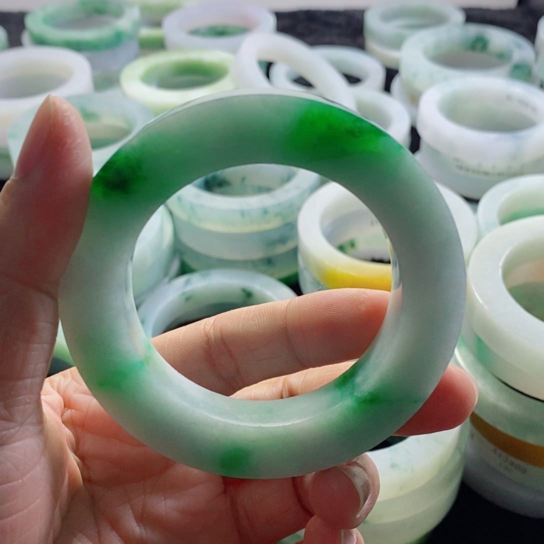 C***⁰未镶嵌A货定制翡翠