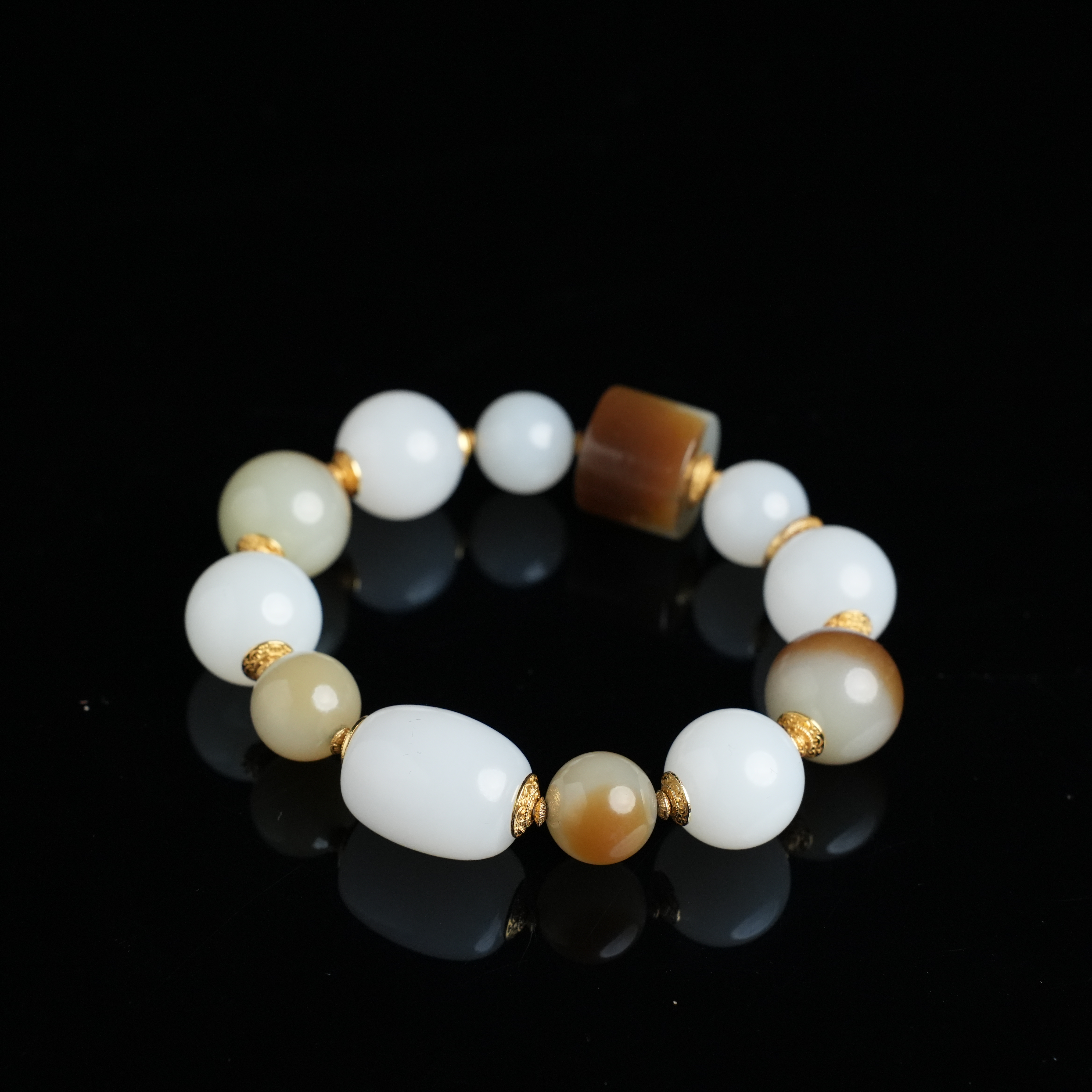 "琪华"珍品级和田玉俄白高色糖白多宝手串