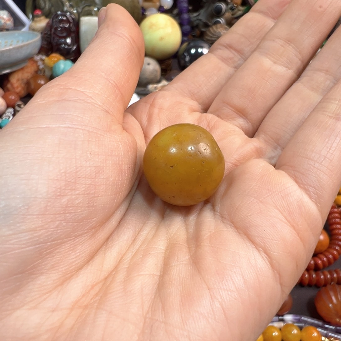 琥珀裸石未镶嵌做工精细精致大方精致