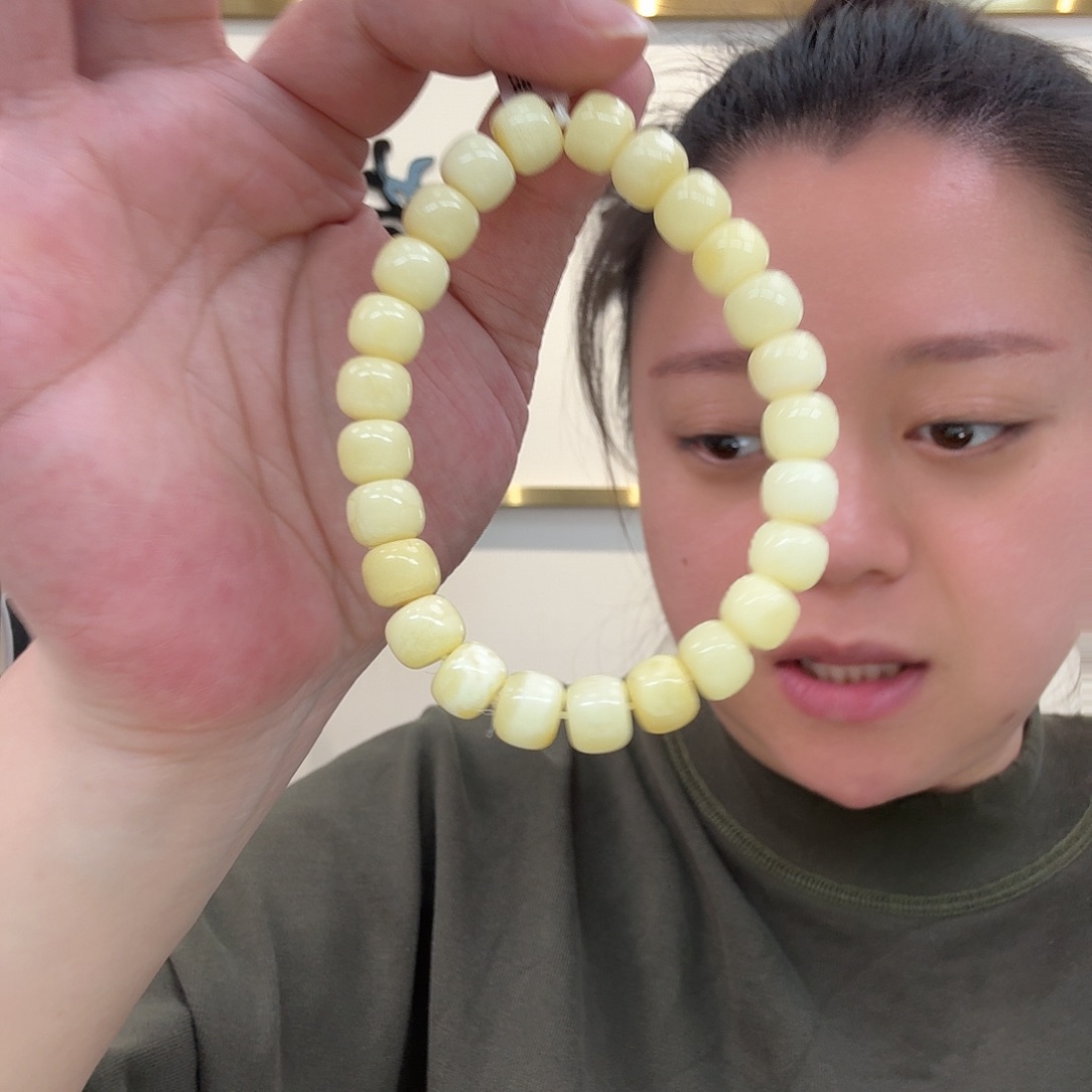 琥珀未镶嵌珠宝奇石103