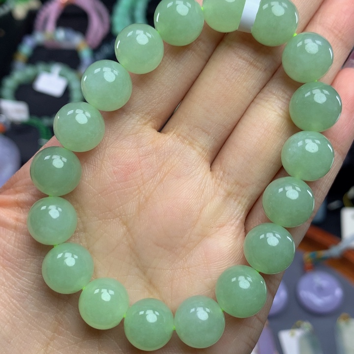 翡翠手链未镶嵌翡翠
