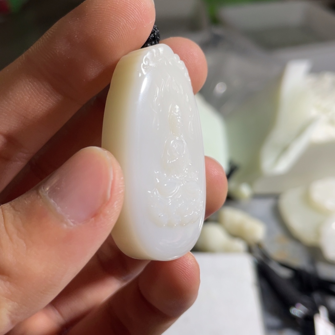 和田玉未镶嵌颈饰