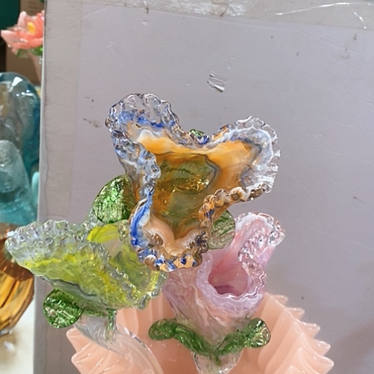 琉璃花瓶高40厘米口径6厘米