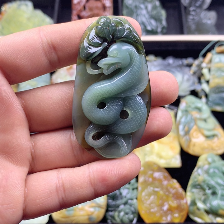 岫玉挂坠未镶嵌挂坠