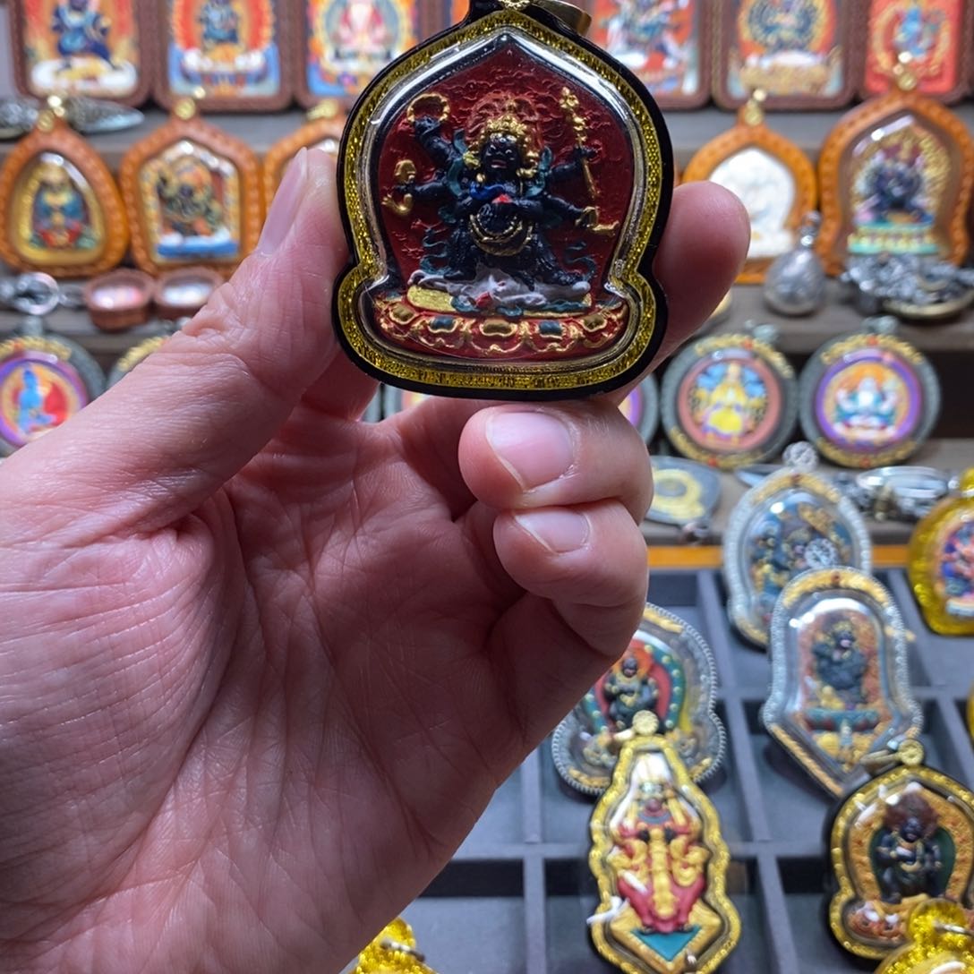 吊坠风**起亚克力金大黑天