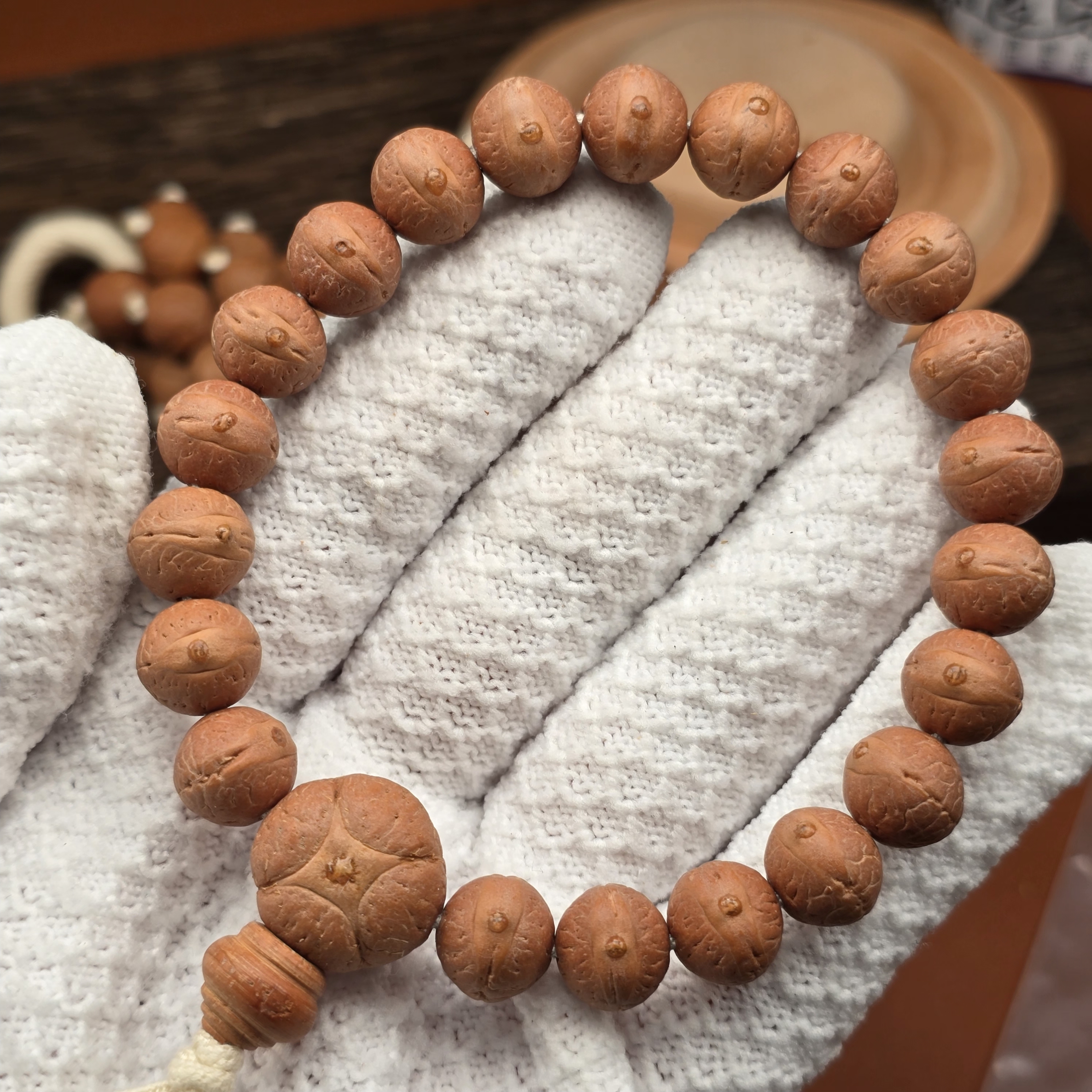 尼泊尔凤眼菩提-实心籽大眼睛高油矮桩-11.5尺寸单圈