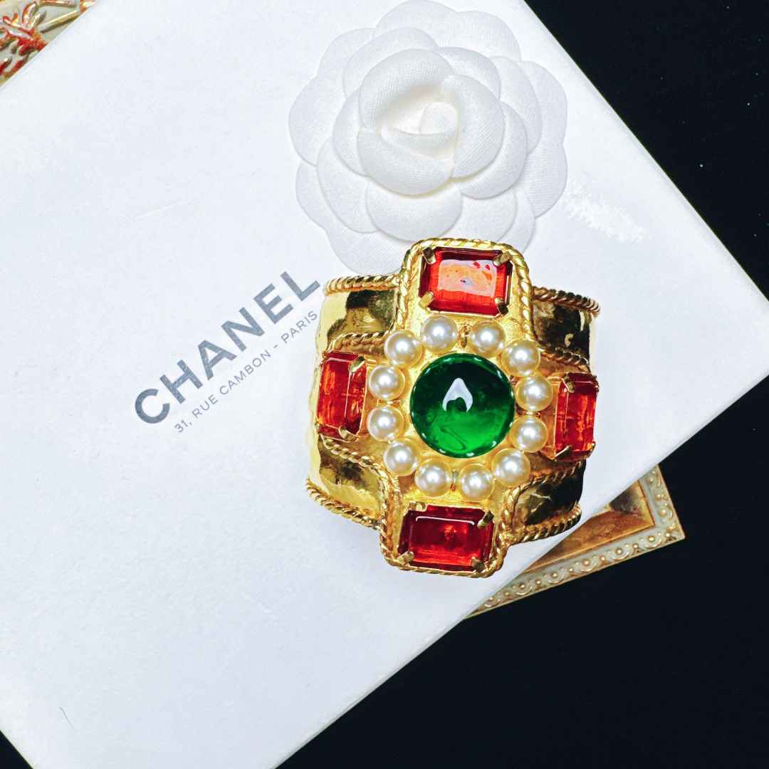 95新 Chanel/香奈儿 柚礼中古/香奈儿珍珠红绿琉璃手镯lz509325