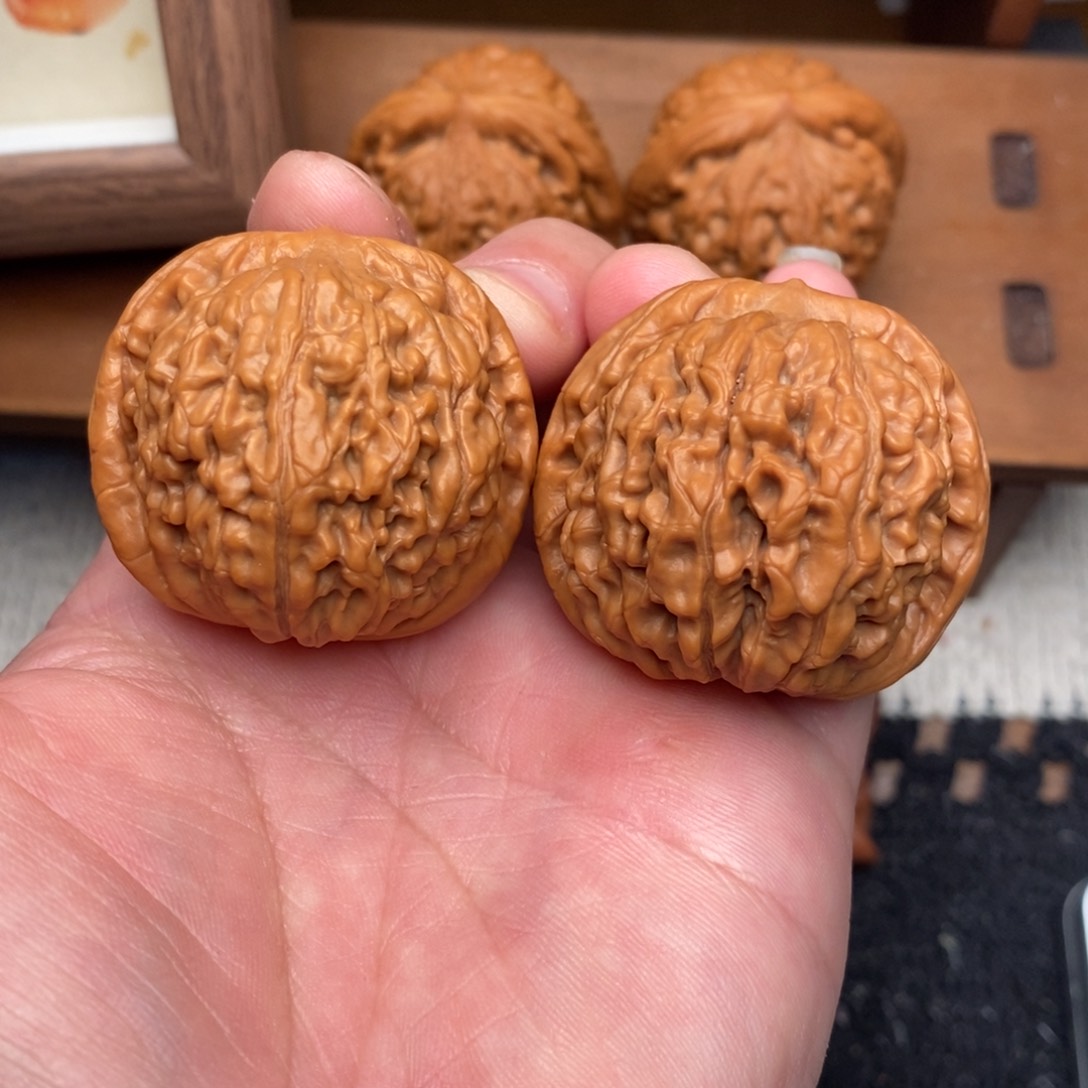 文玩核桃吊坠莲花39.5