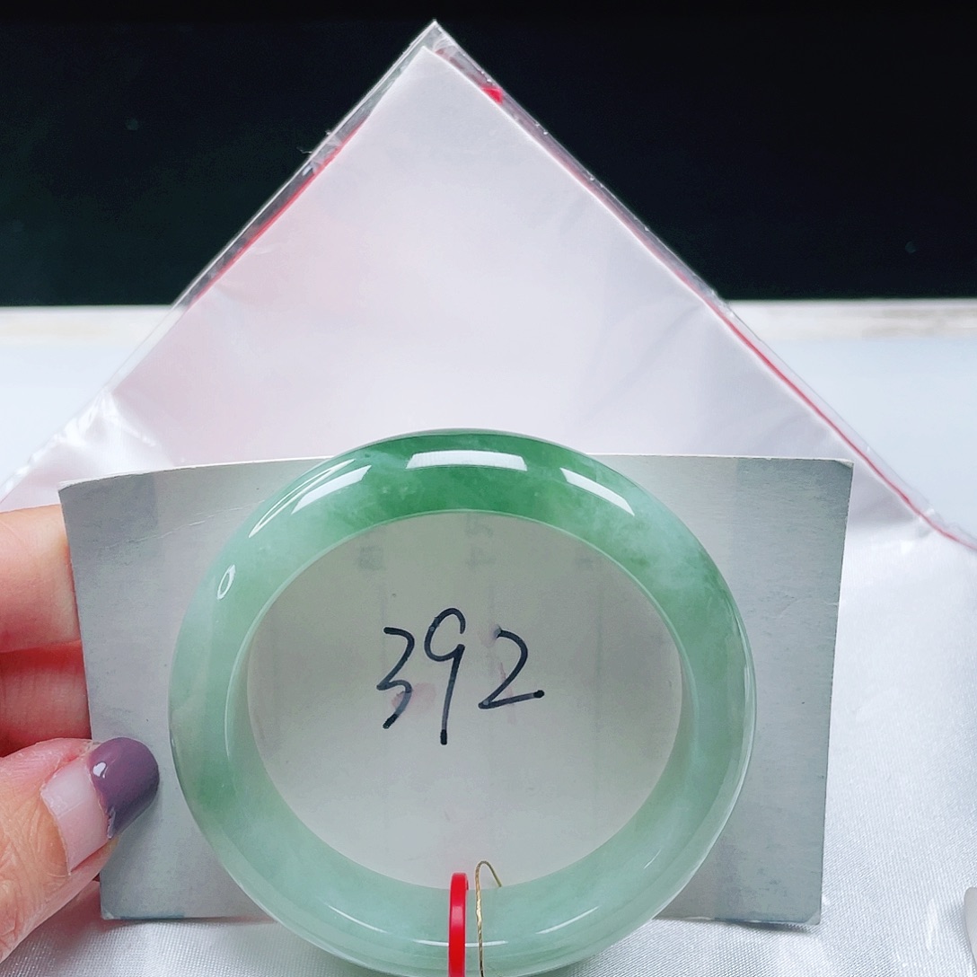 翡翠未镶嵌手镯缅甸翡翠51+