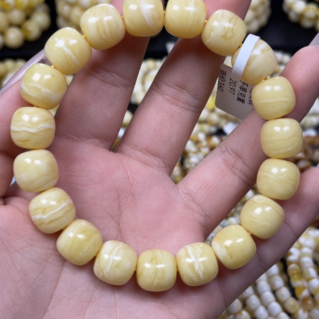 蜜蜡未镶嵌珠宝奇石12m