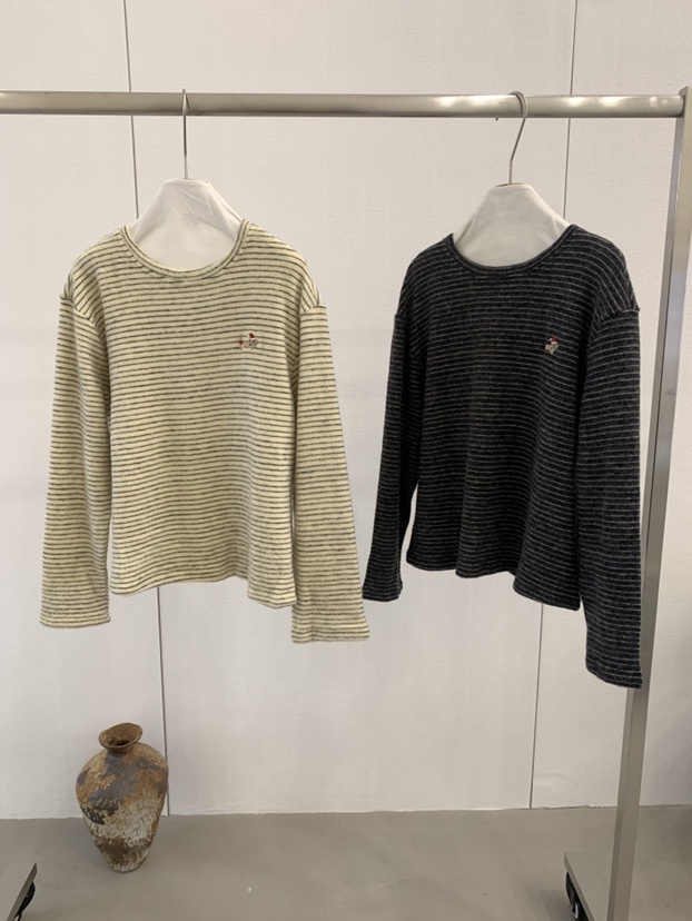 韩系圣诞帽小狗条纹长袖t  Z5770