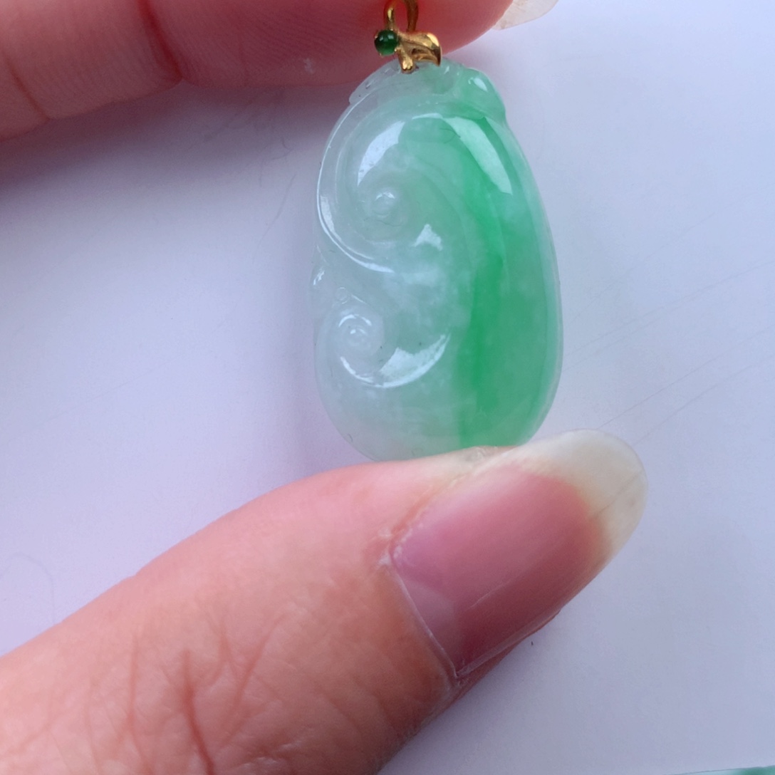 翡翠吊坠(不含链)18K金镶嵌