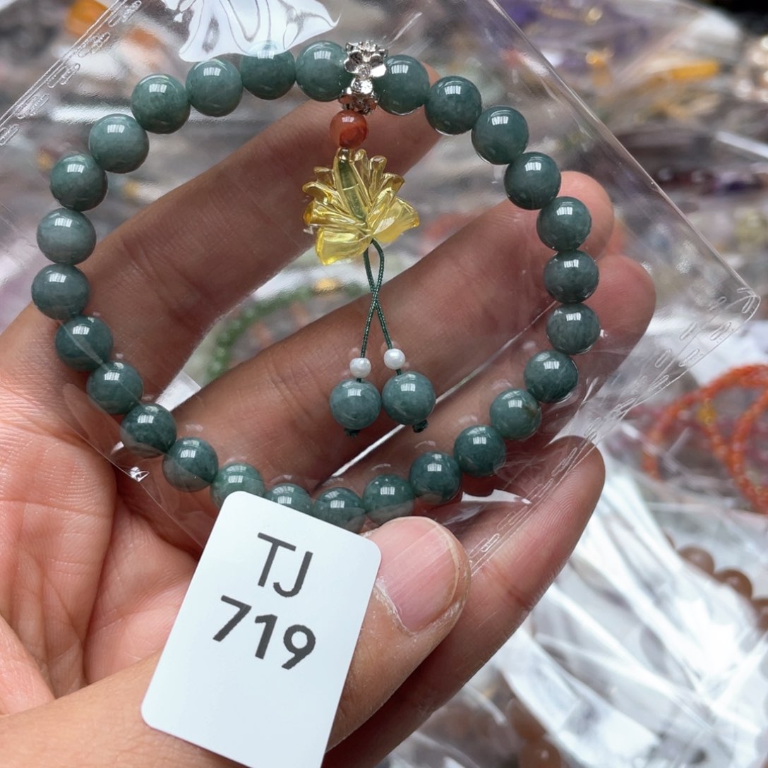 水晶多样性发一只未镶嵌