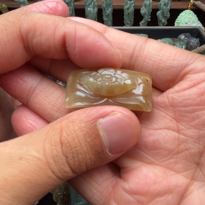 和田玉吊坠未镶嵌