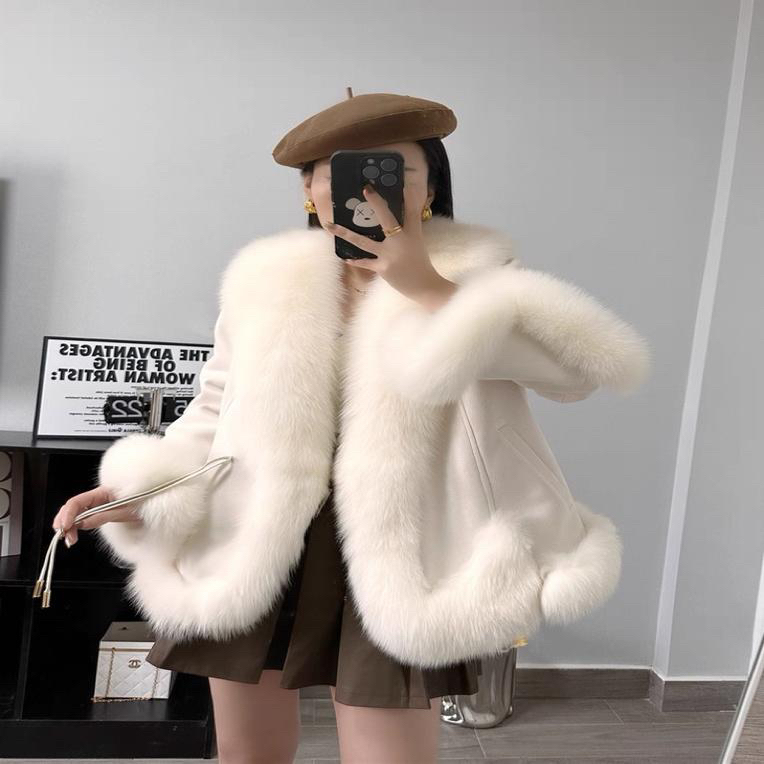 真皮真毛皮草羽绒服女2024新款洋气减龄显瘦小个子保暖大衣外套