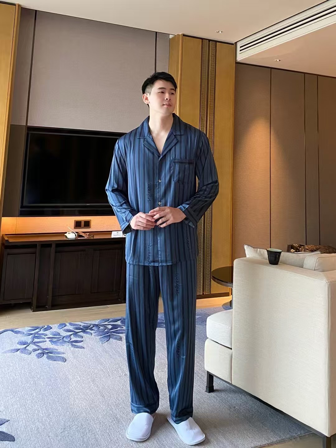 男士丝质睡衣冬季秋冬休闲男款家居服套装长袖睡衣时尚大码