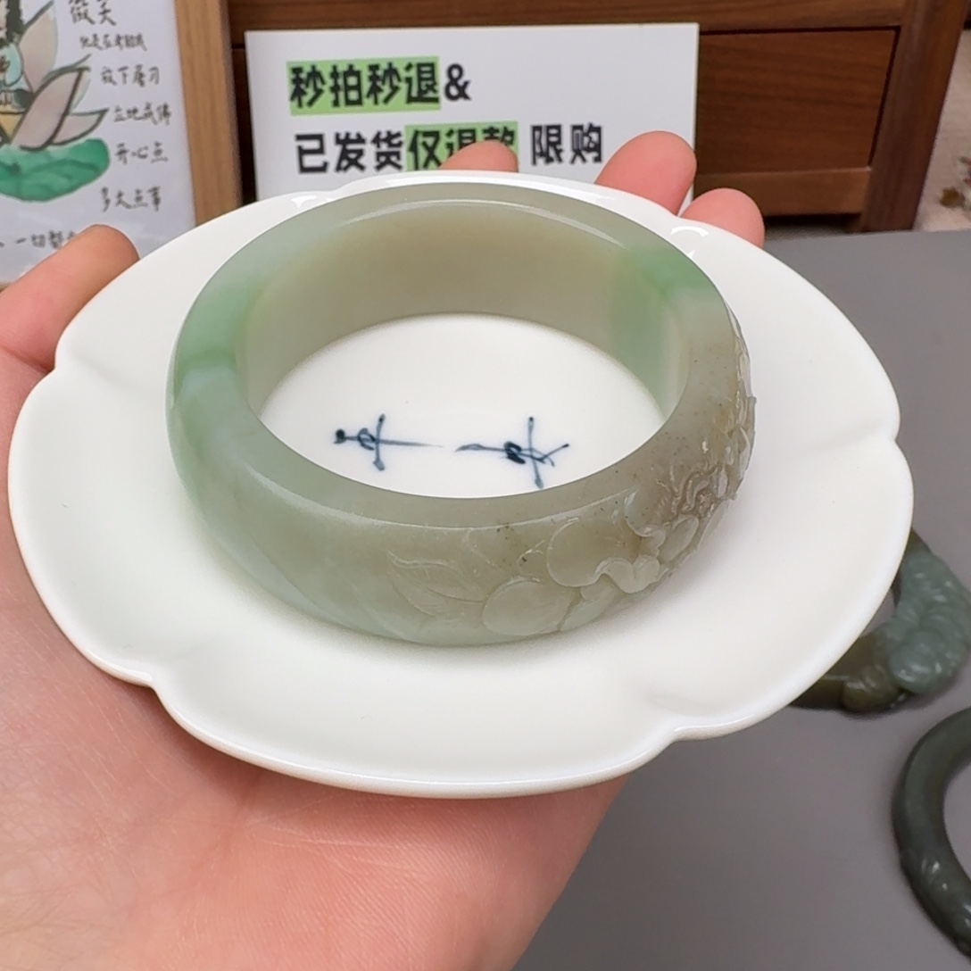 和田玉未镶嵌颈饰251213回流54