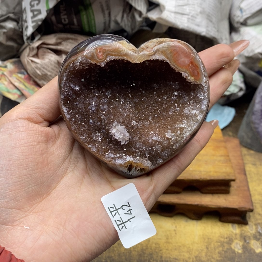 紫晶乌拉圭未镶嵌