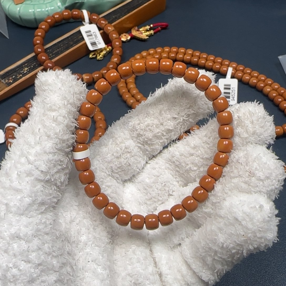 手串橄榄核老挝单圈极限弧微白6.6mm