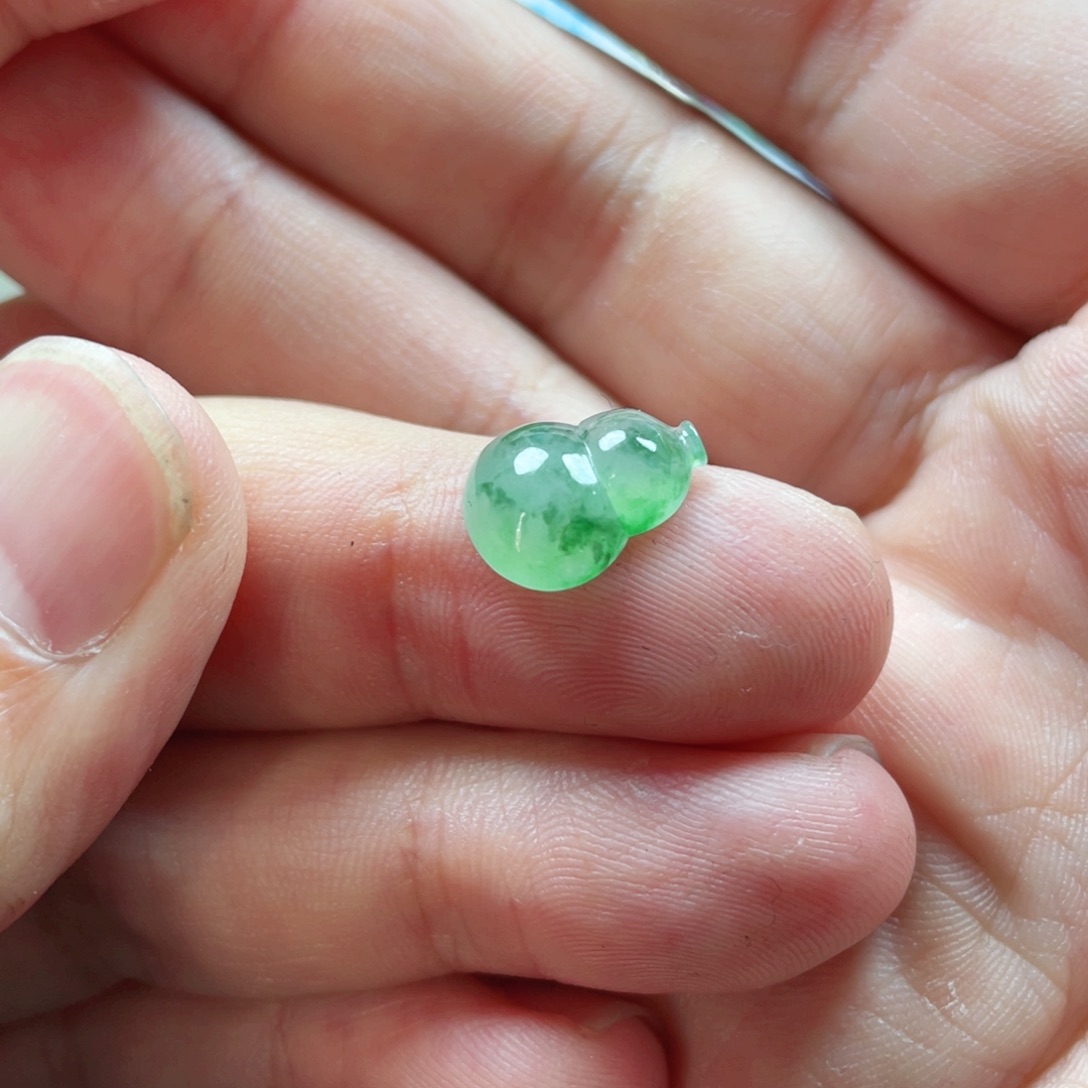 翡翠颈饰未镶嵌未