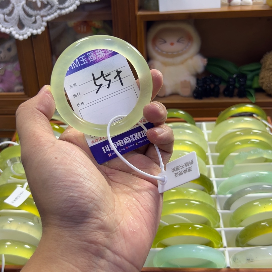 蛇纹石玉未镶嵌手镯368