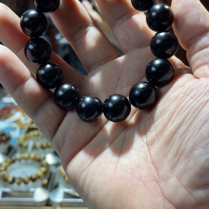 琥珀未镶嵌手链抚顺煤精手串