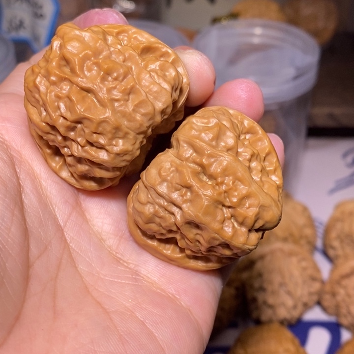 核桃把件边39肚41蛤馍