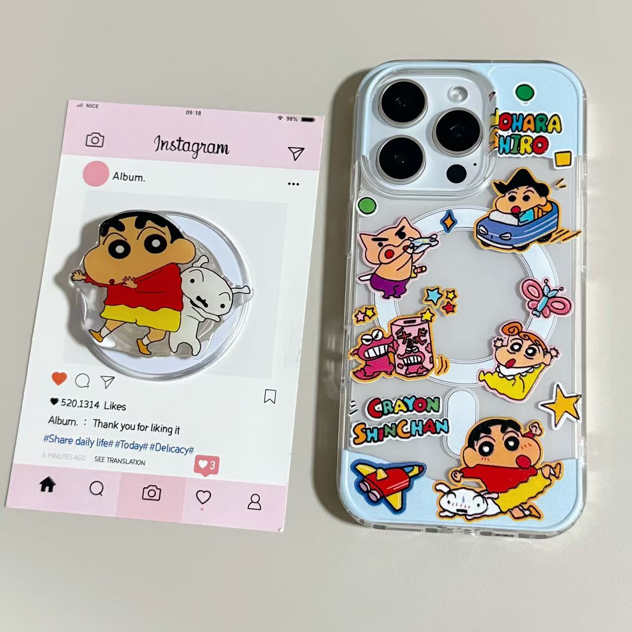 【亚克力磁吸】蓝边蜡笔小新支架高透手机壳适用iPhone17/16/15可爱