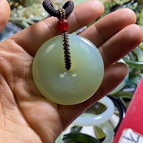 岫玉颈饰未镶嵌挂件