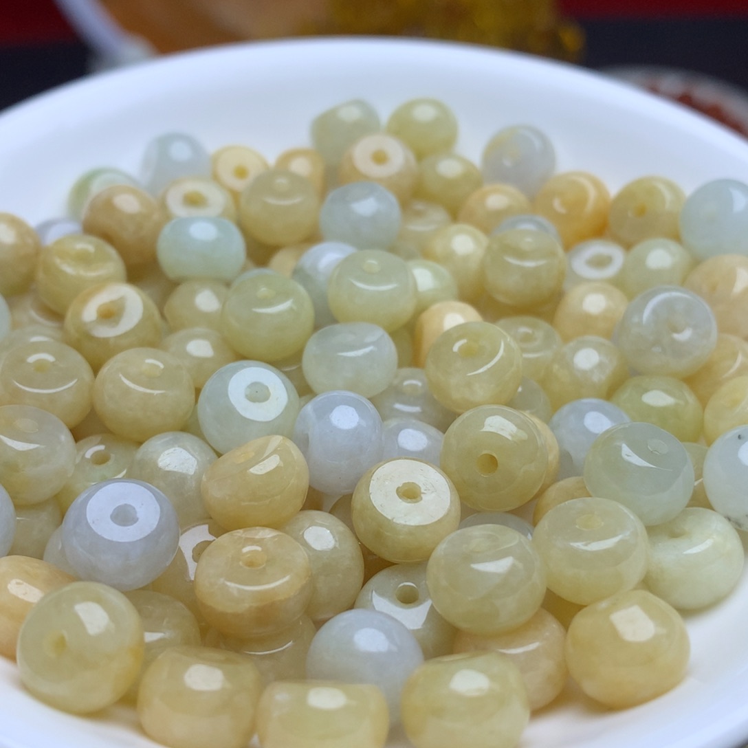 【闪购商品】翡翠手链未镶嵌卡5.6乘8.7冰黄算盘33个