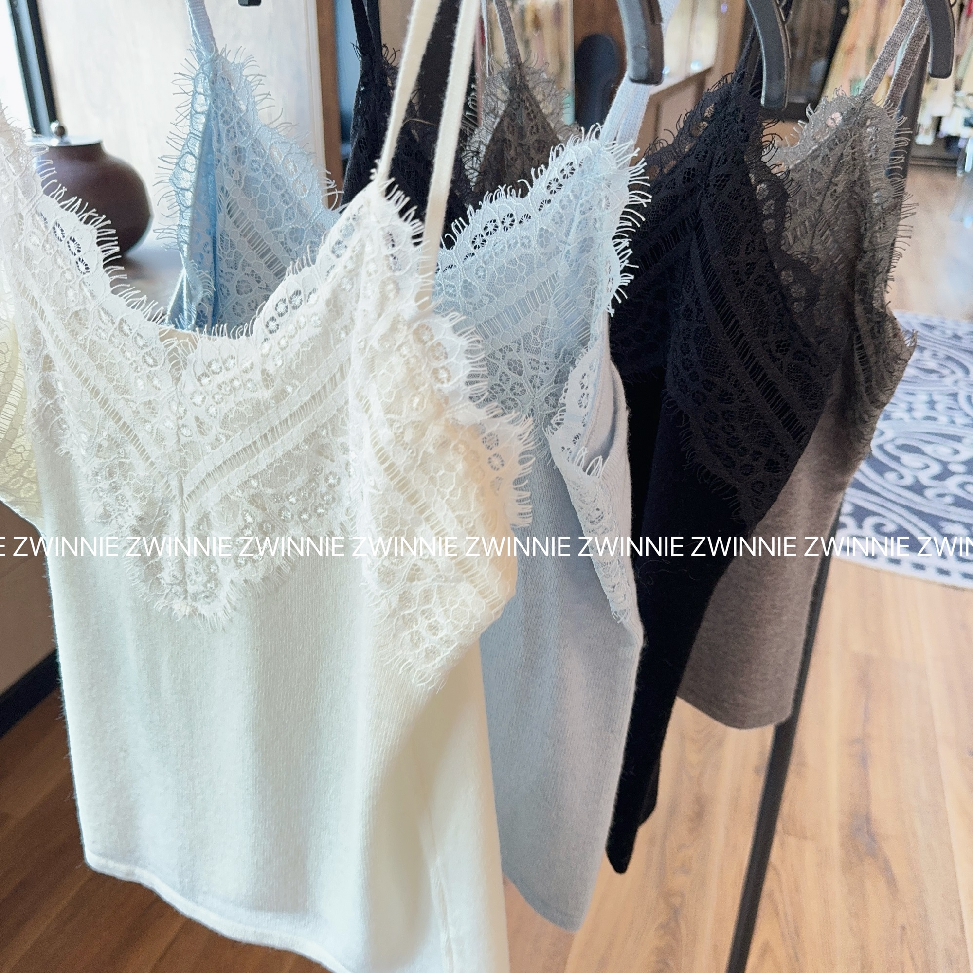 Zwinnie/詹维尼【蕾丝羊毛吊带】WWZ202407