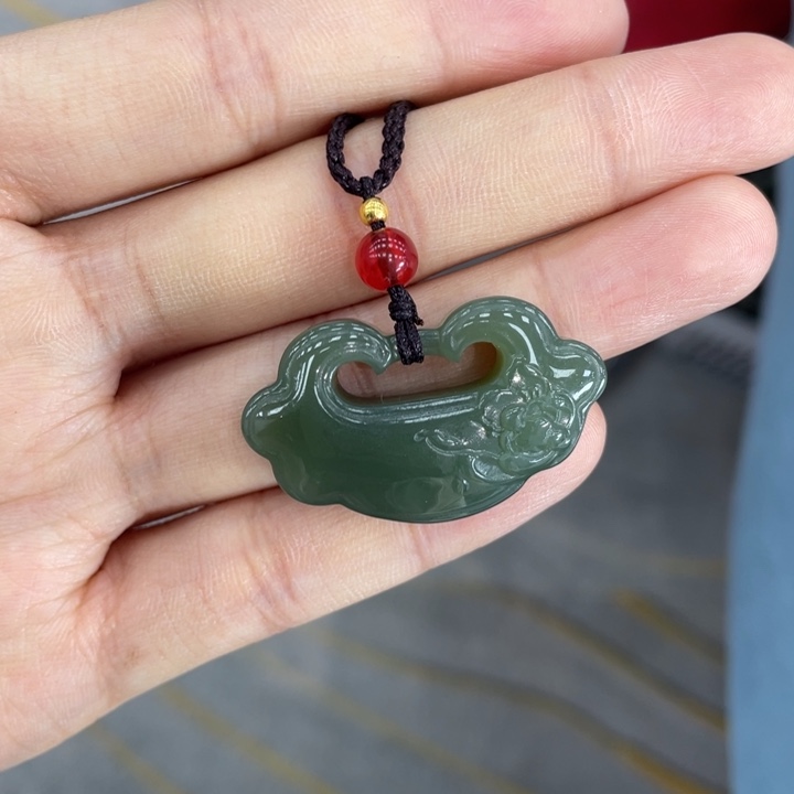 和田玉未镶嵌吊坠(不含链)