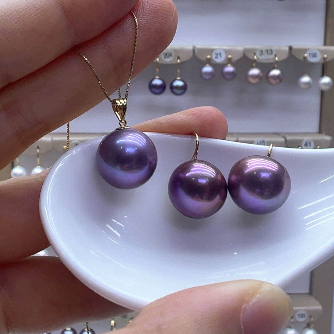 淡水珍珠18K金镶嵌吊坠(赠链)