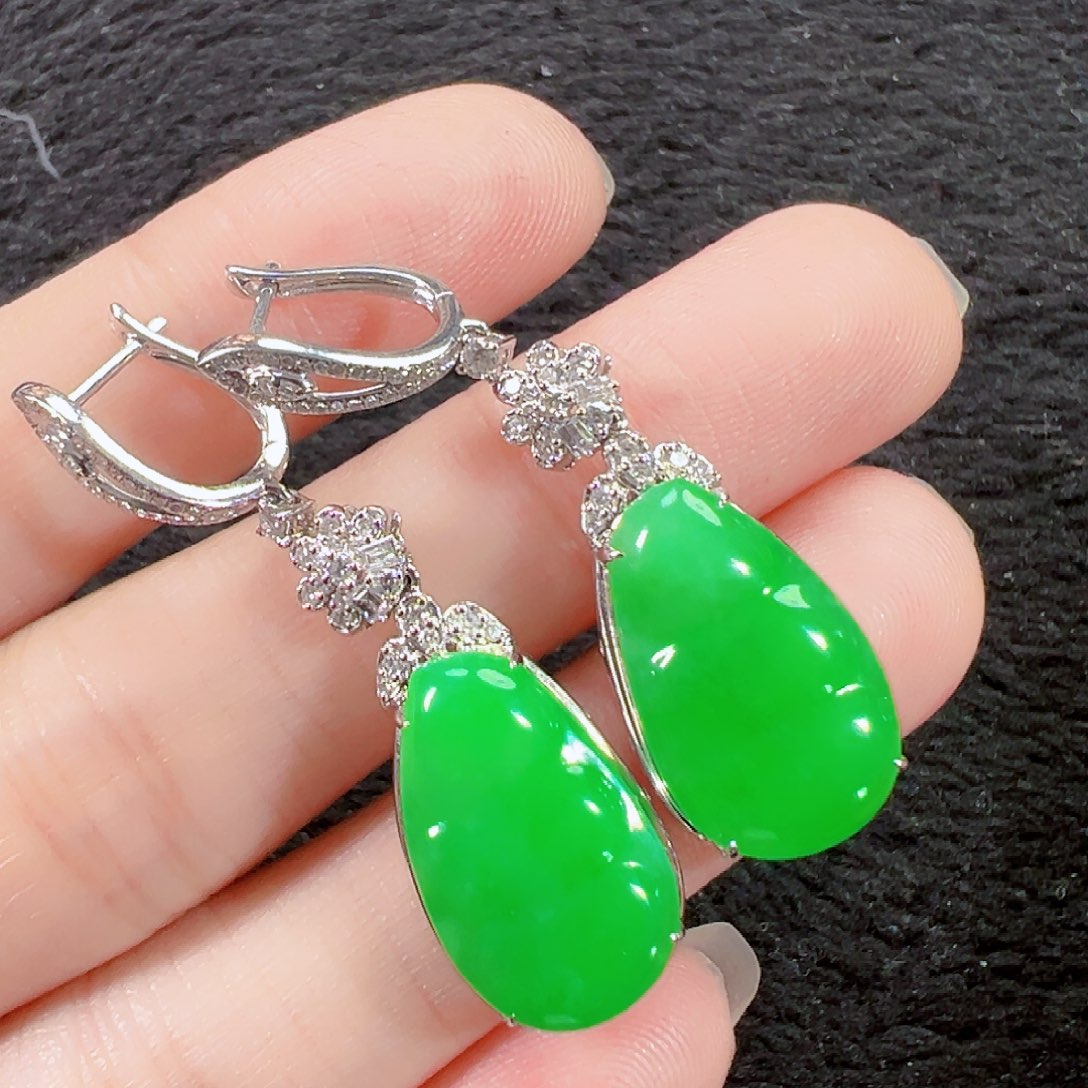 翡翠18K金镶嵌耳饰签收后24小时鉴赏期