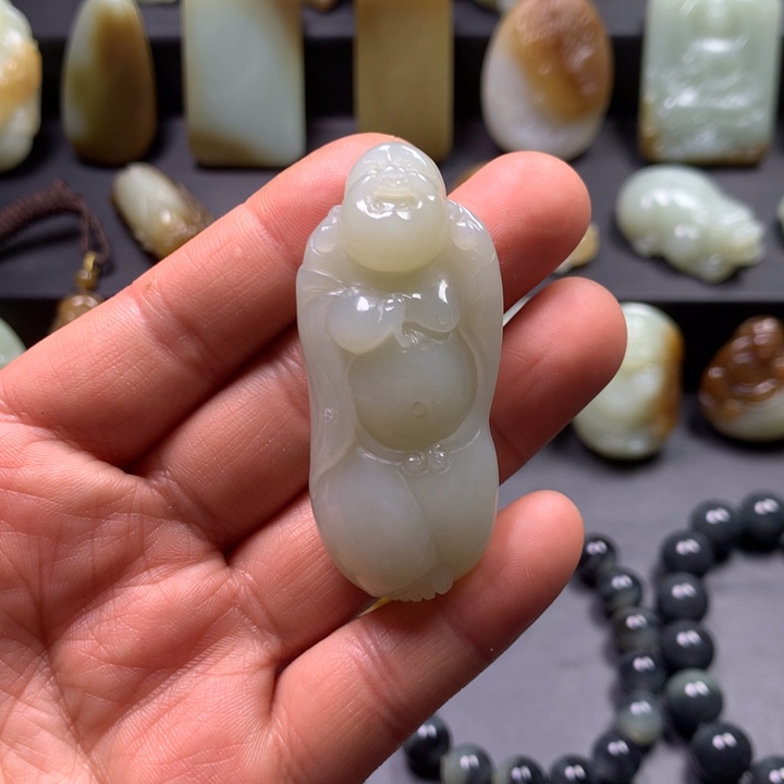 和田玉（糖玉）颈饰未镶嵌