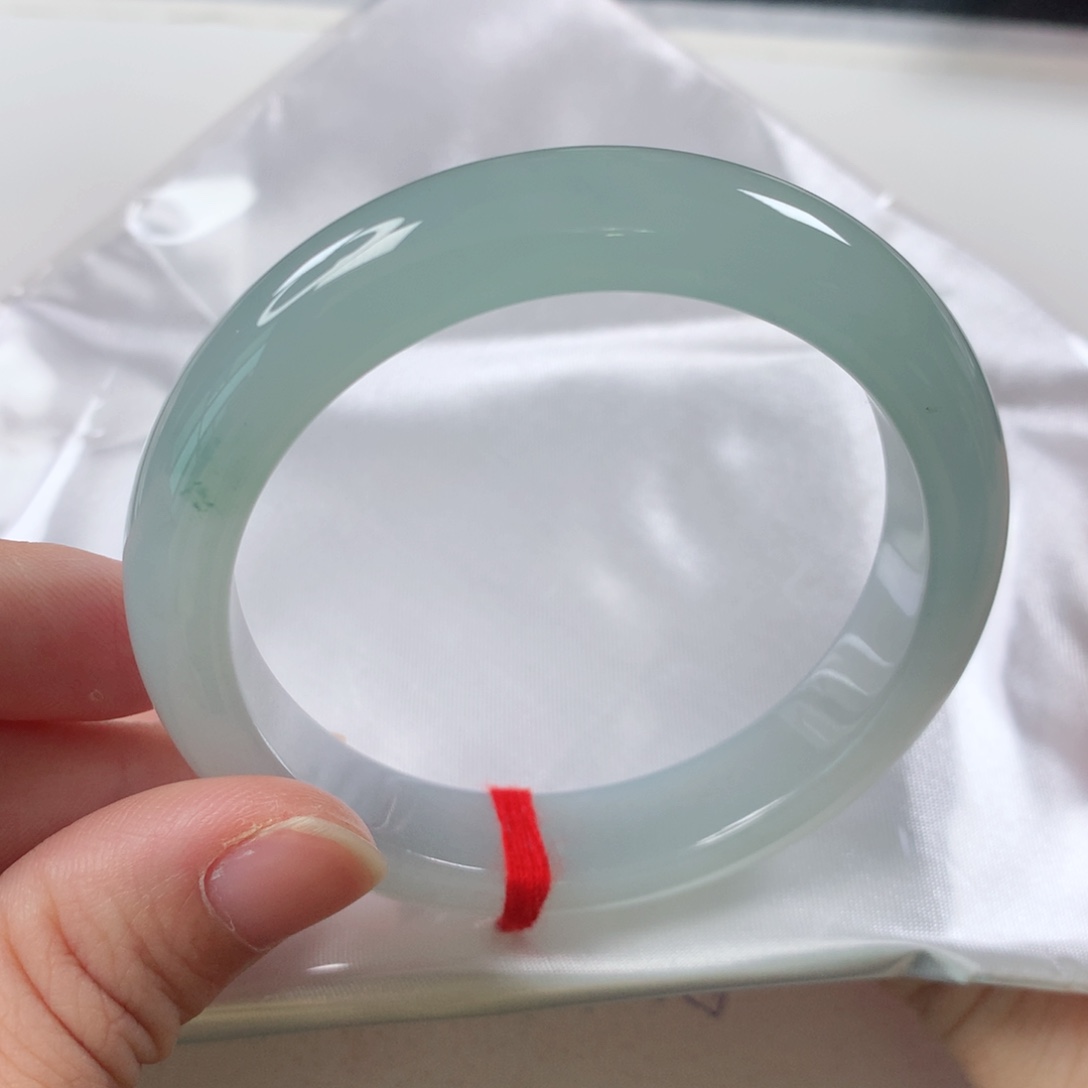 未镶嵌手镯翡翠晴水蓝228