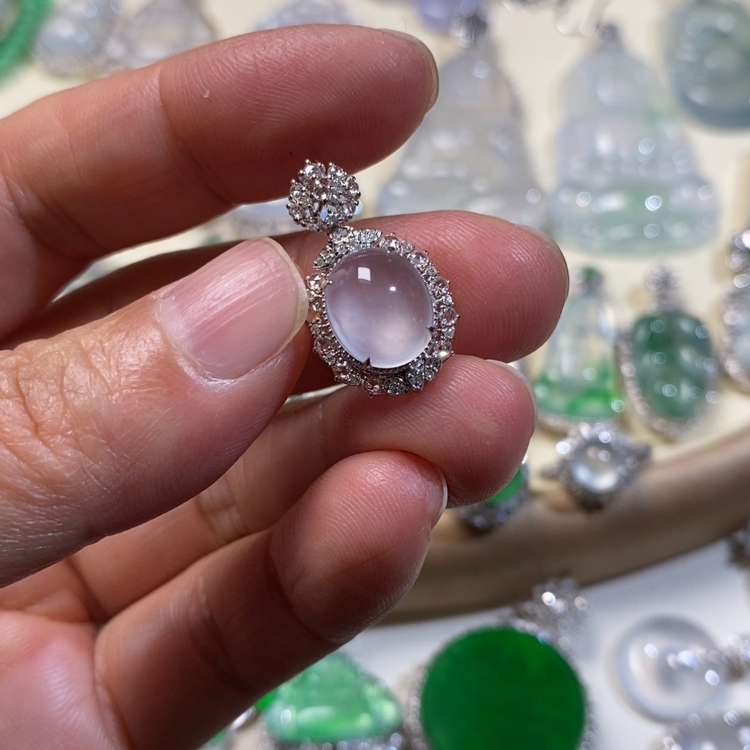 翡翠18K金镶嵌吊坠(不含链)蛋面