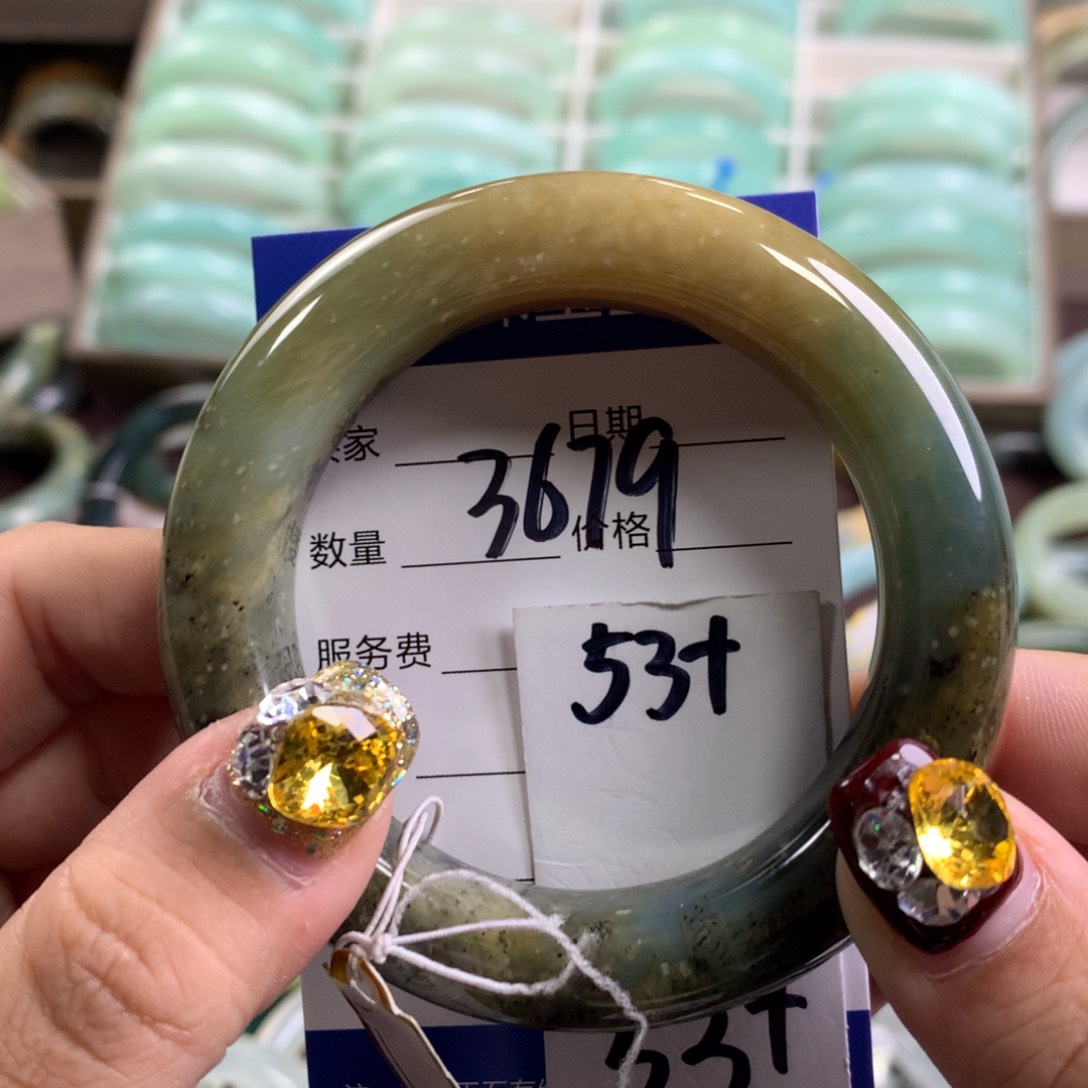 蛇纹石玉手镯未镶嵌3679