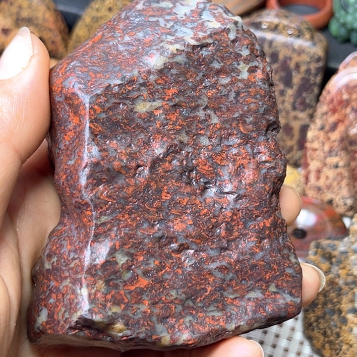 友***谊石英石红天宝原石