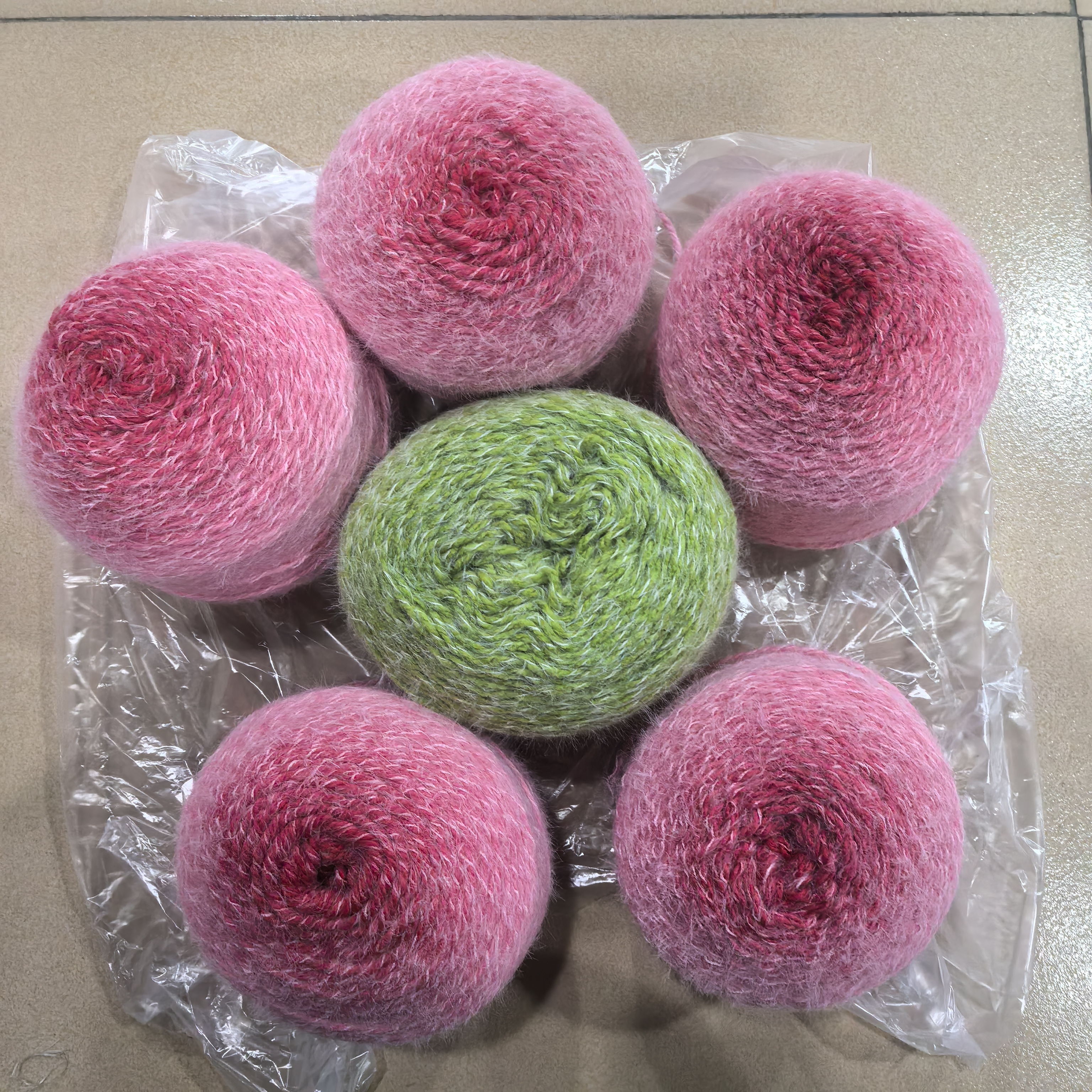 轻岚平替流云渐变1.2米花束毯子材料包玫瑰花毯子材料包轻岚毛线