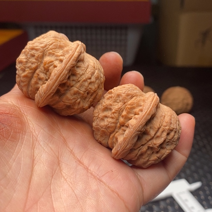 文玩核桃把件血麒麟40尺