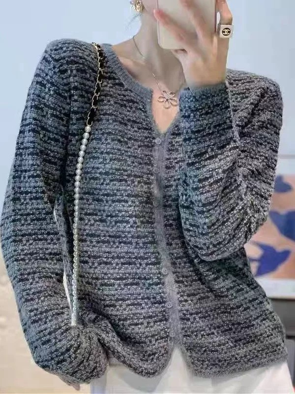 剪刀领花纱针织衫女长袖秋装新款时尚洋气宽松打底衫休闲上衣