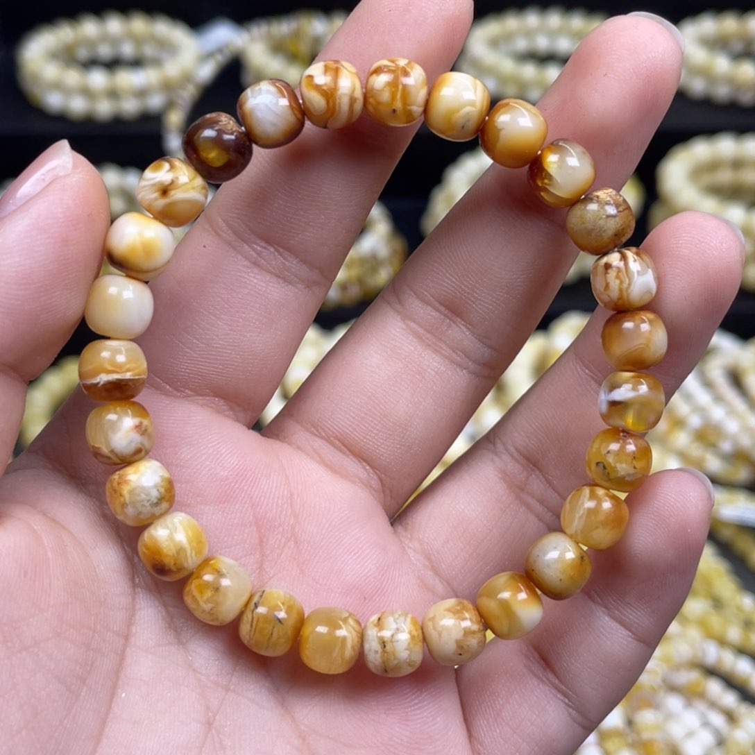 裸石琥珀未镶嵌7.5m