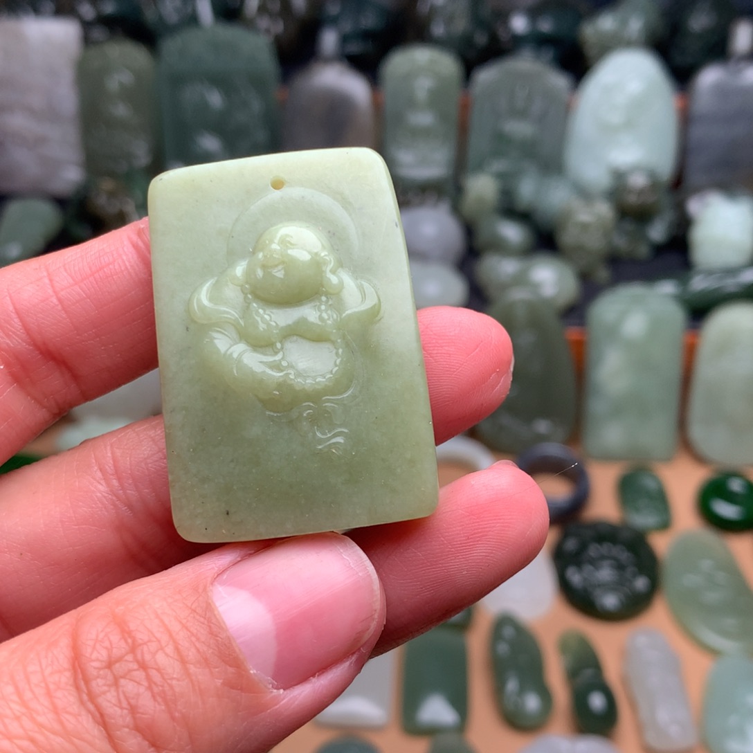 和田玉颈饰未镶嵌挂件46