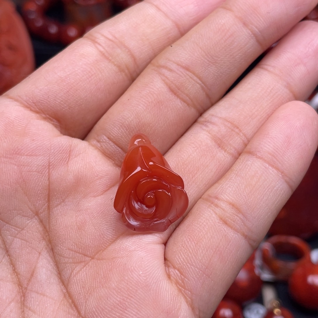 南红玛瑙珠宝奇石未镶嵌远***?配饰