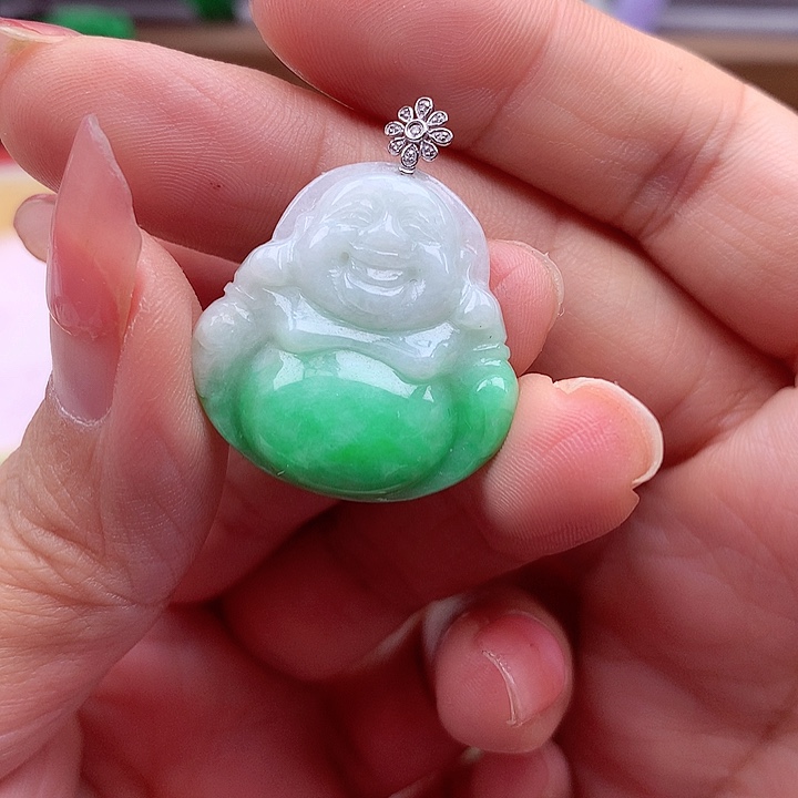 翡翠颈饰18K金镶嵌翡翠