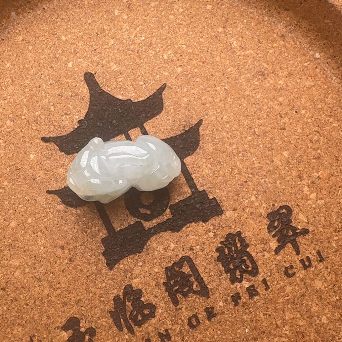 翡翠未镶嵌颈饰翡翠貔貅