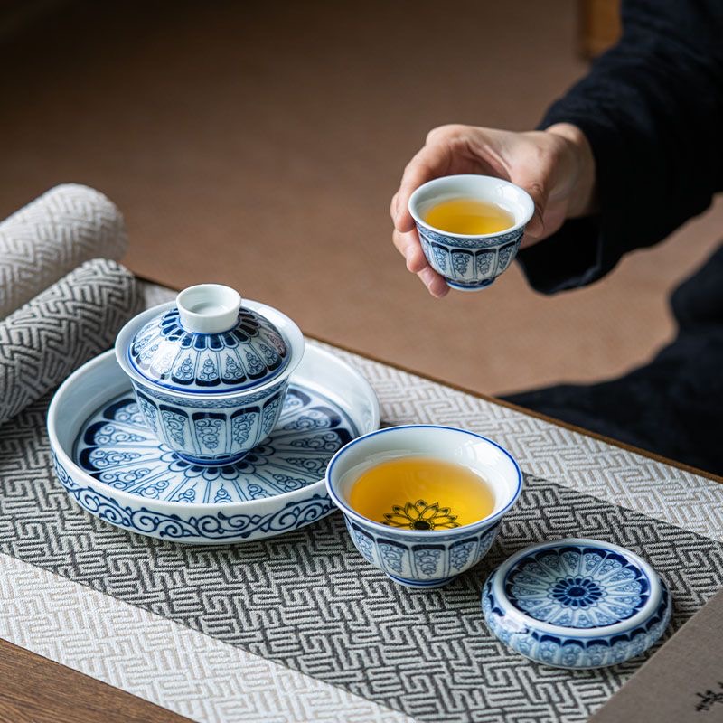 2025景德镇新款纯手工复古手工青花瓷三才盖碗家用茶杯功夫茶具