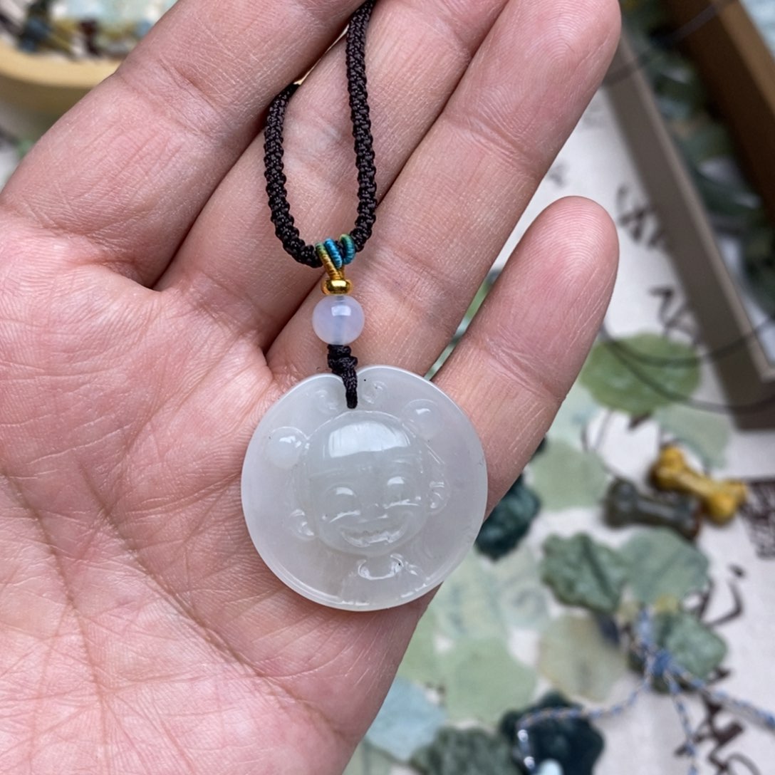 岫玉假一赔十默认微瑕，不退不换绑好绳子发货未镶嵌